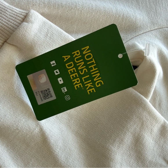 John Deere Men's Off-White Sweater - Picture 6 of 7